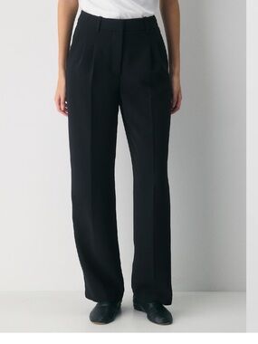 NWT Aritzia Black The Effortless Pant - Crepette